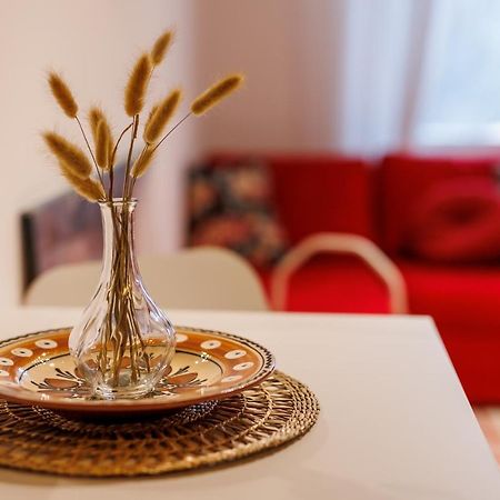 וינה Cosy Brand New Apartment מראה חיצוני תמונה