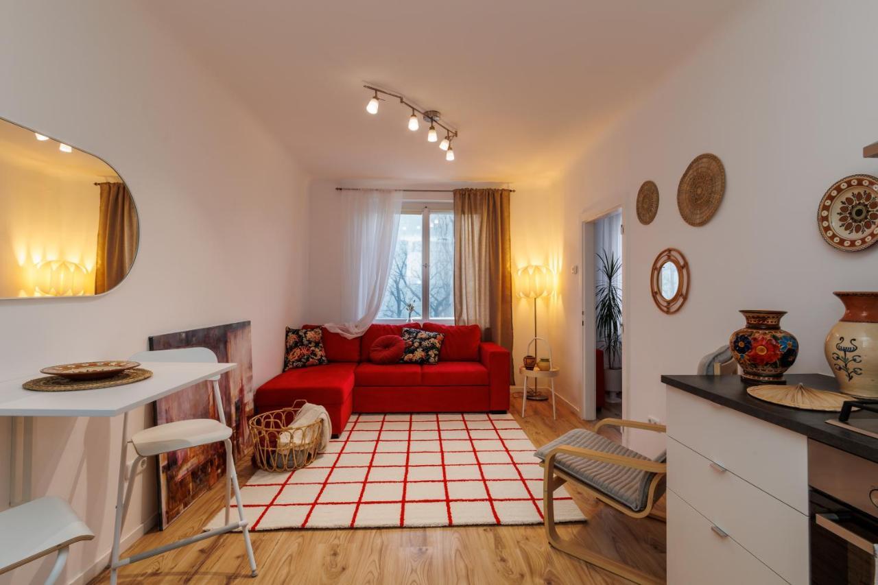 וינה Cosy Brand New Apartment מראה חיצוני תמונה