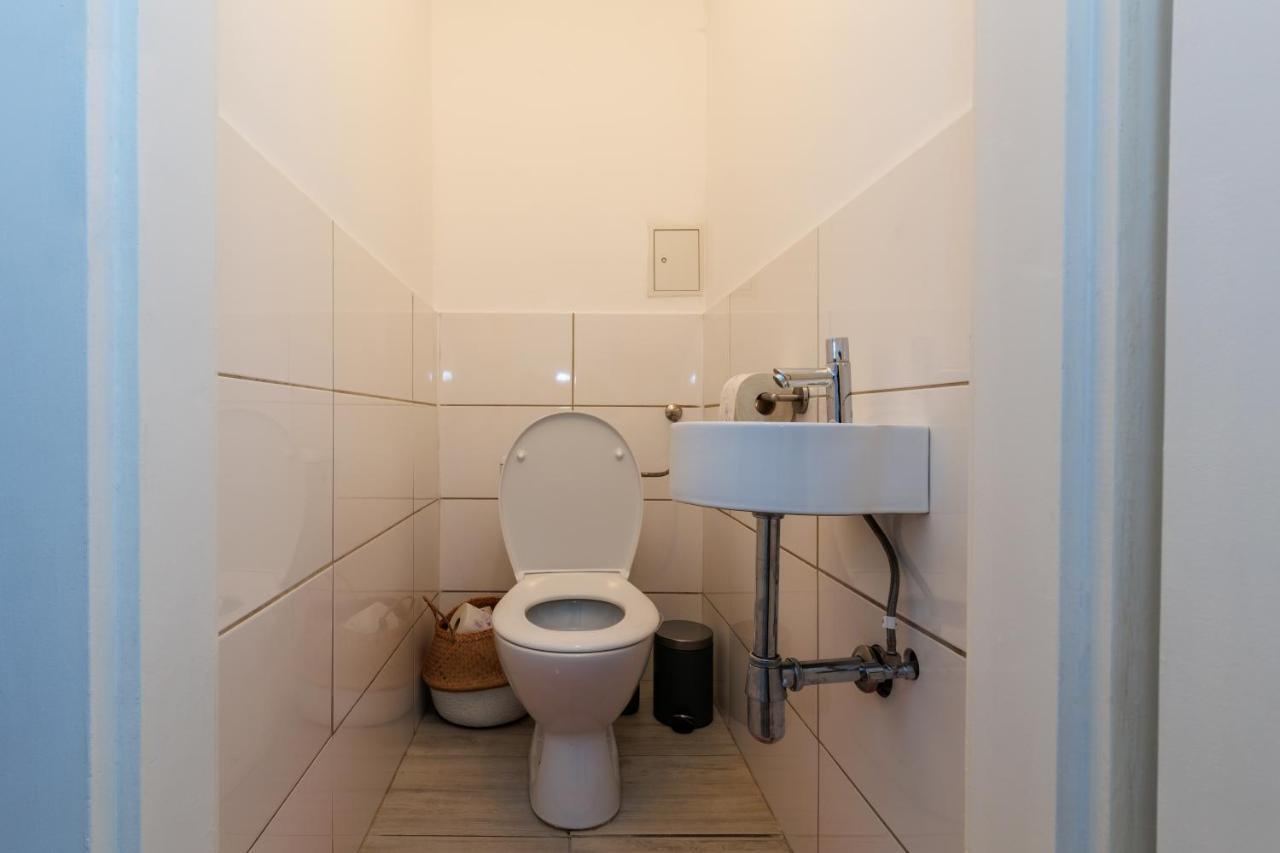 וינה Cosy Brand New Apartment מראה חיצוני תמונה